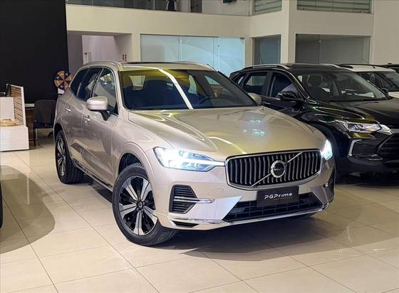 VOLVO XC60 2.0 T8 RECHARGE PLUS AWD GEARTRONIC VOLVO XC60 2.0 T8 RECHARGE PLUS AWD GEARTRONIC